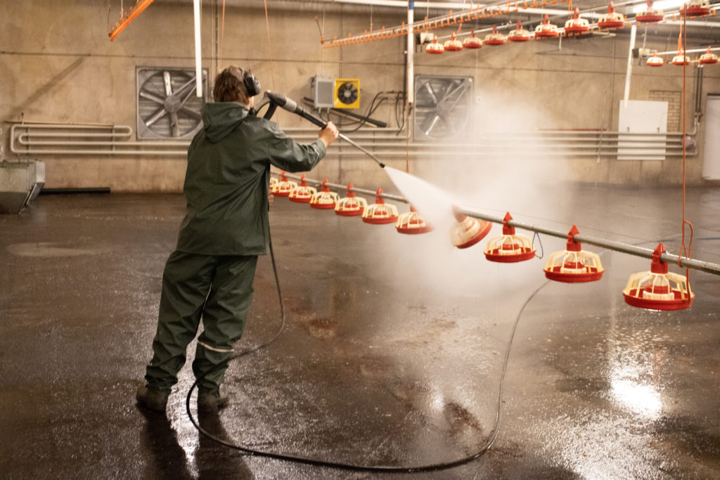 Tehopesu T.Leppanen Oy, kanalan painepesu.